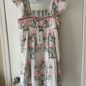 Beautiful floral Juliet Dunn dress size 1. (Size chart included)